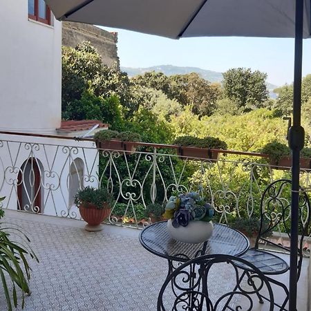 La Casa Di Rosa - Casa Vacanze Мета Екстериор снимка